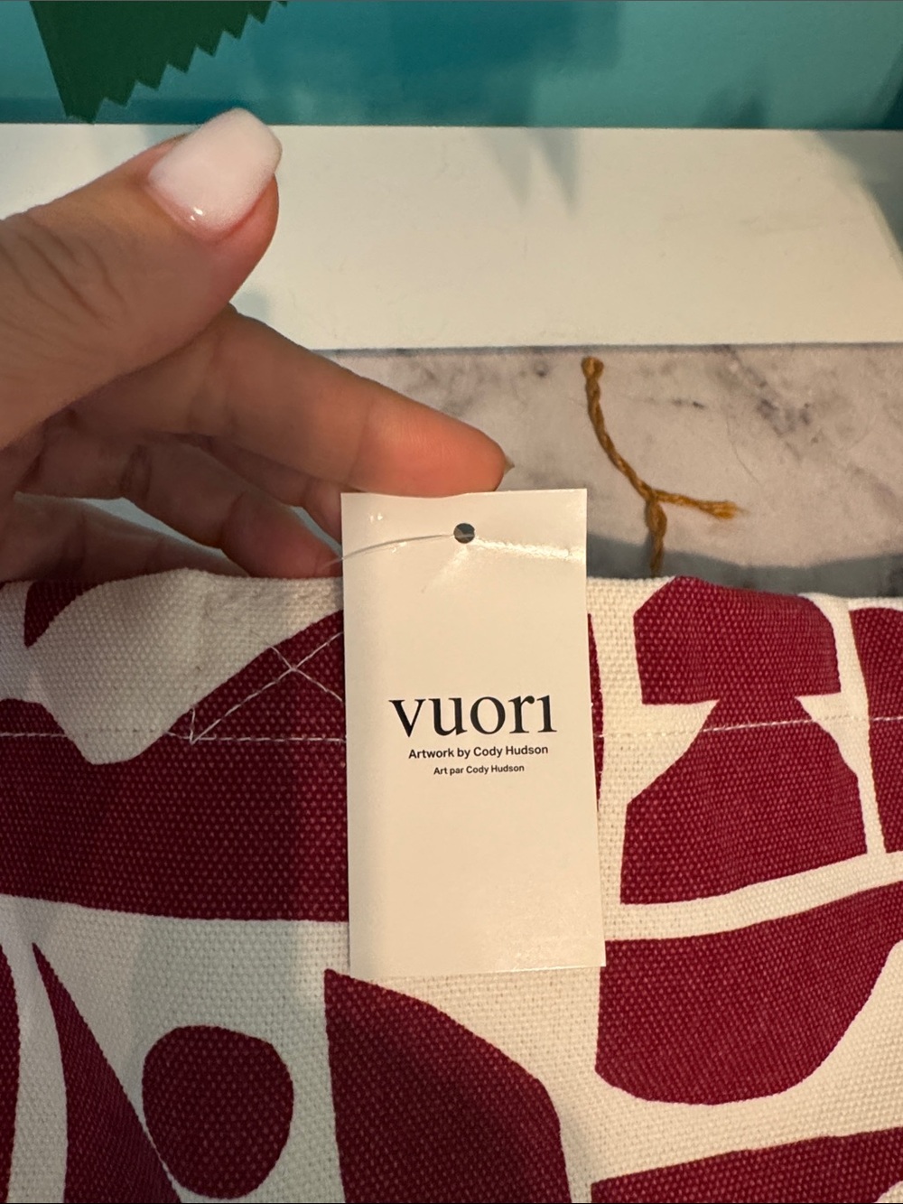 Vuori Holiday 2025 tote - Picture 3 of 5
